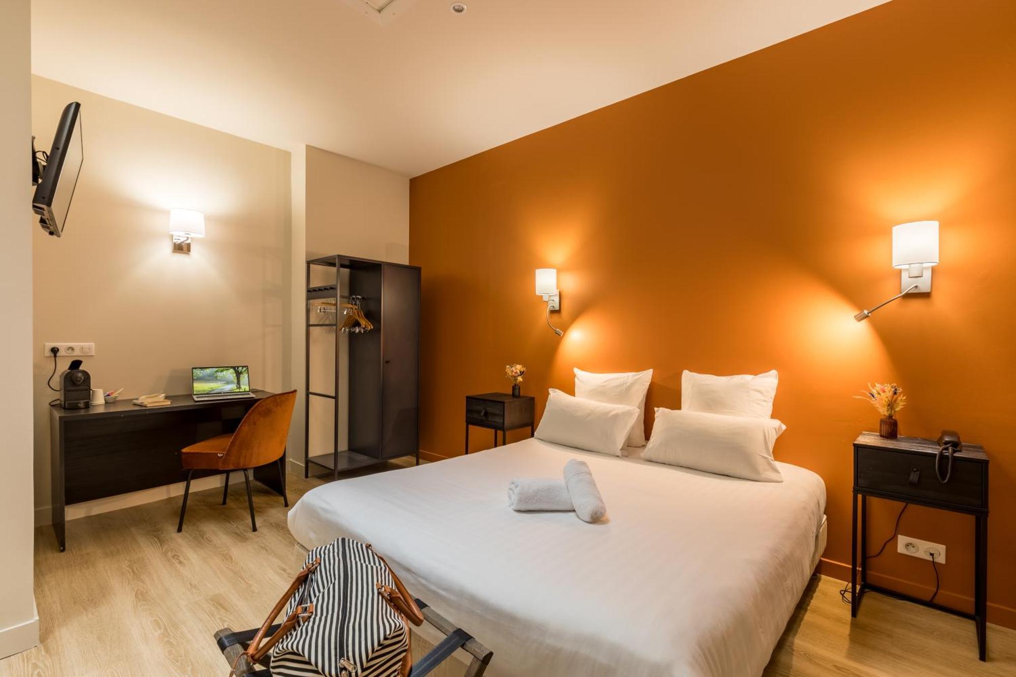 Hotel-Restaurant Le Victoria Rennes Eksteriør bilde